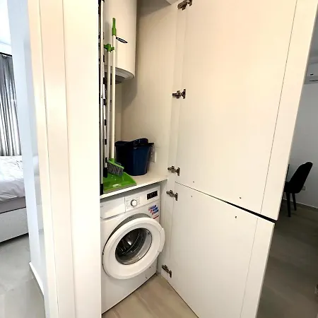 Thalassa Penthouse 아파트