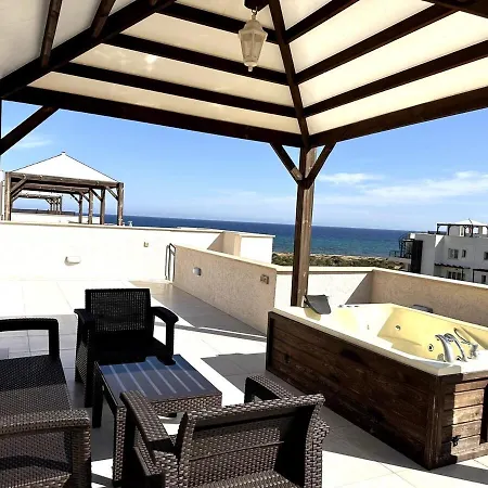 Thalassa Penthouse Apartment *