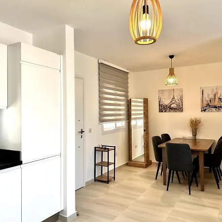 아파트 Thalassa Penthouse Vokolidha